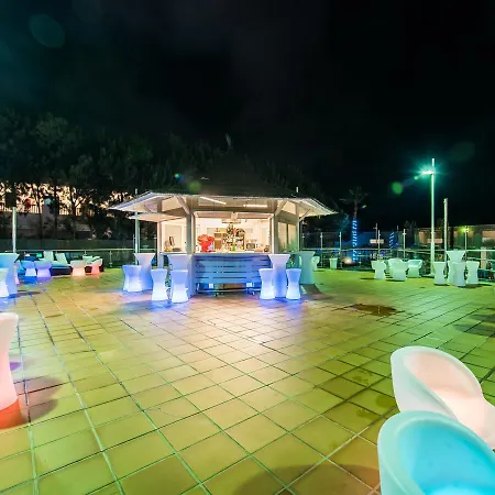 Apartment Tropical Adjoining Playa Blanca (Lanzarote)